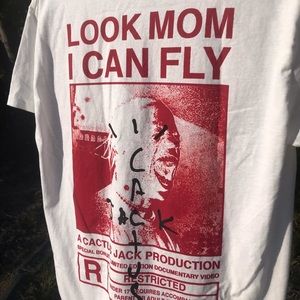“Look mom I can fly” Travis Scott t-shirt